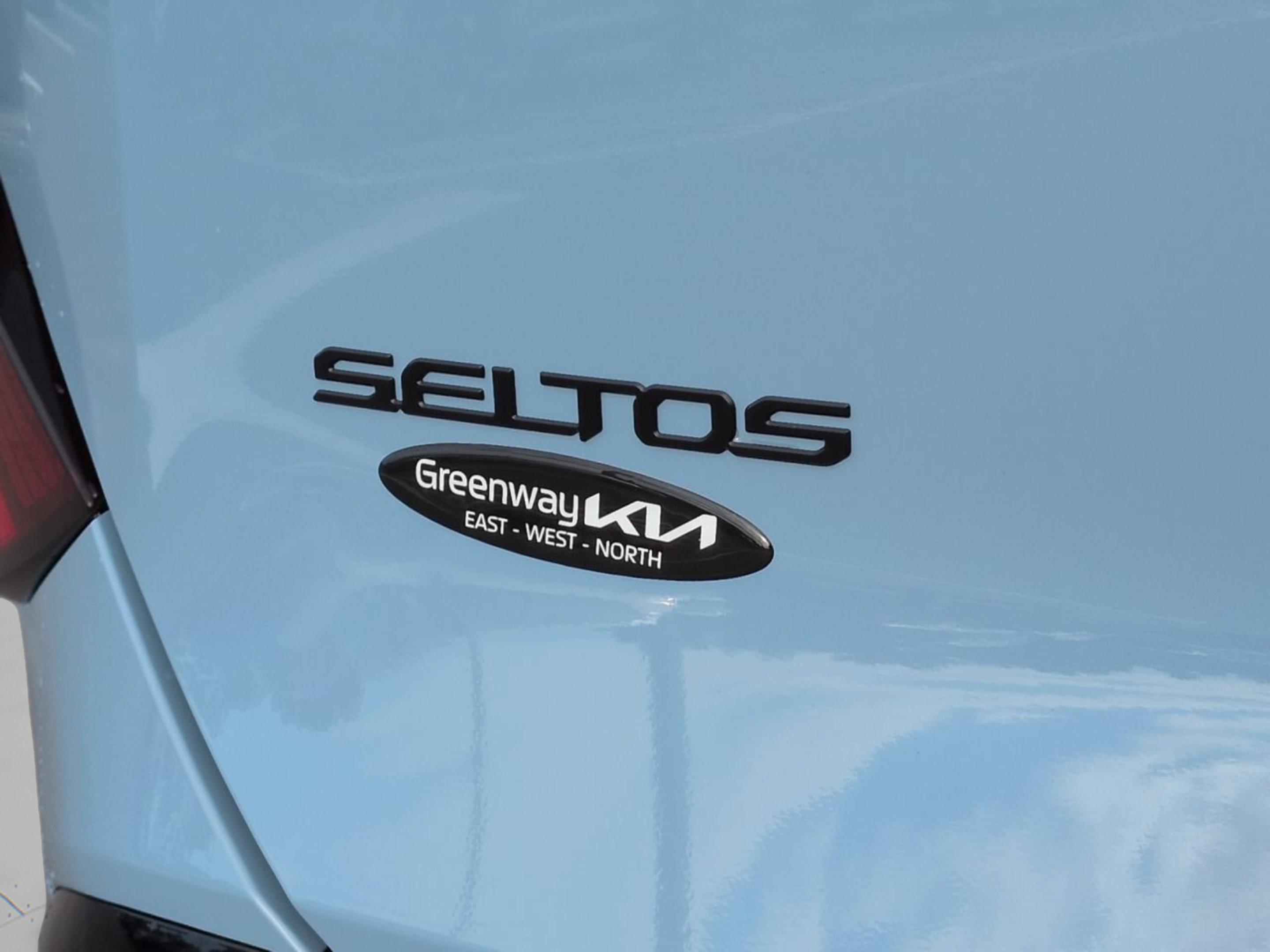 New 2027 Frost Blue Kia X-Line S image 34