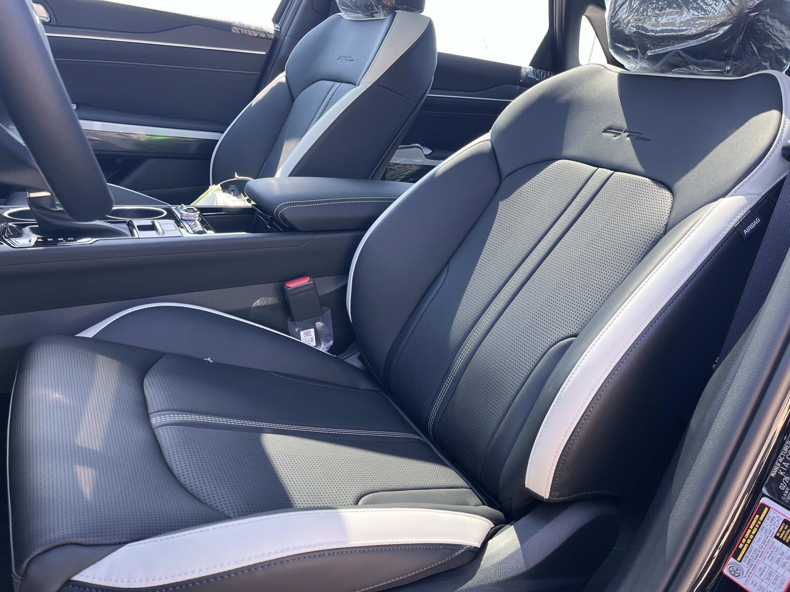 New 2026 Aurora Black Pearl Kia GT-Line image 25