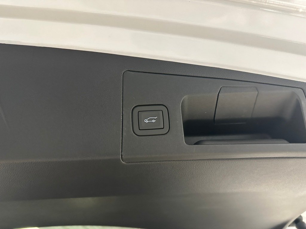 New 2026 Crystal White Tricoat Cadillac FWD Premium Luxury image 26