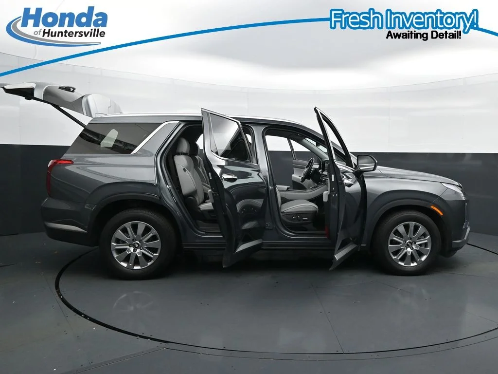 Used 2025 Graphite Hyundai SEL image 36