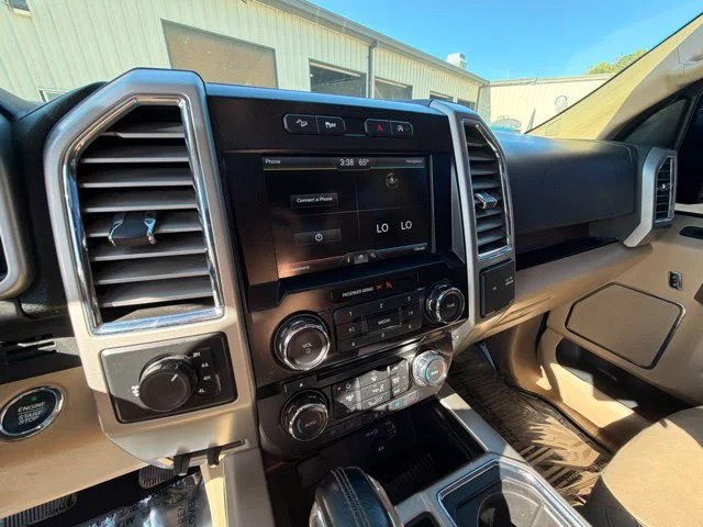 Used 2015 Black Ford Lariat image 23