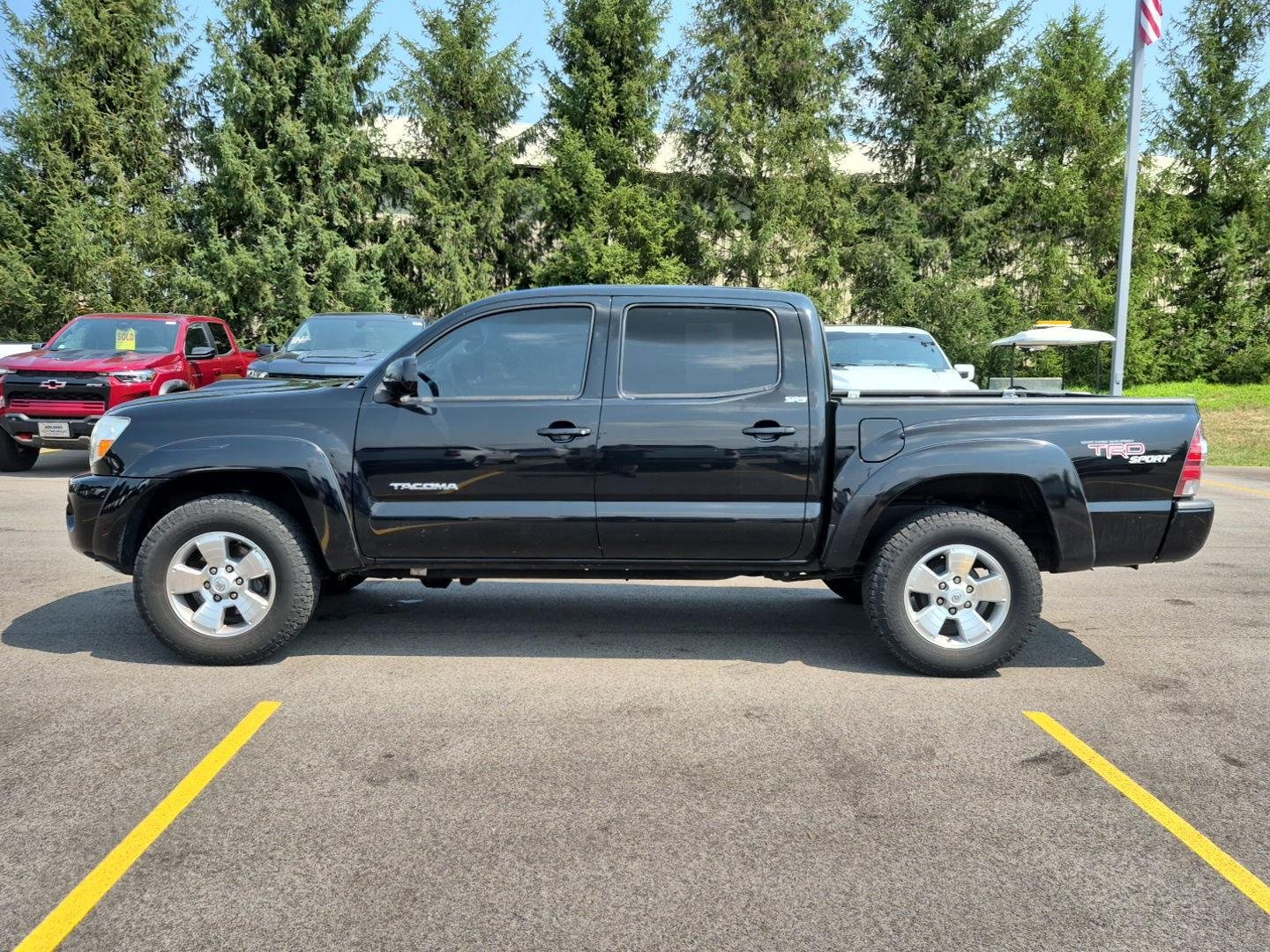 Used 2011 Black Toyota TRUCK image 8