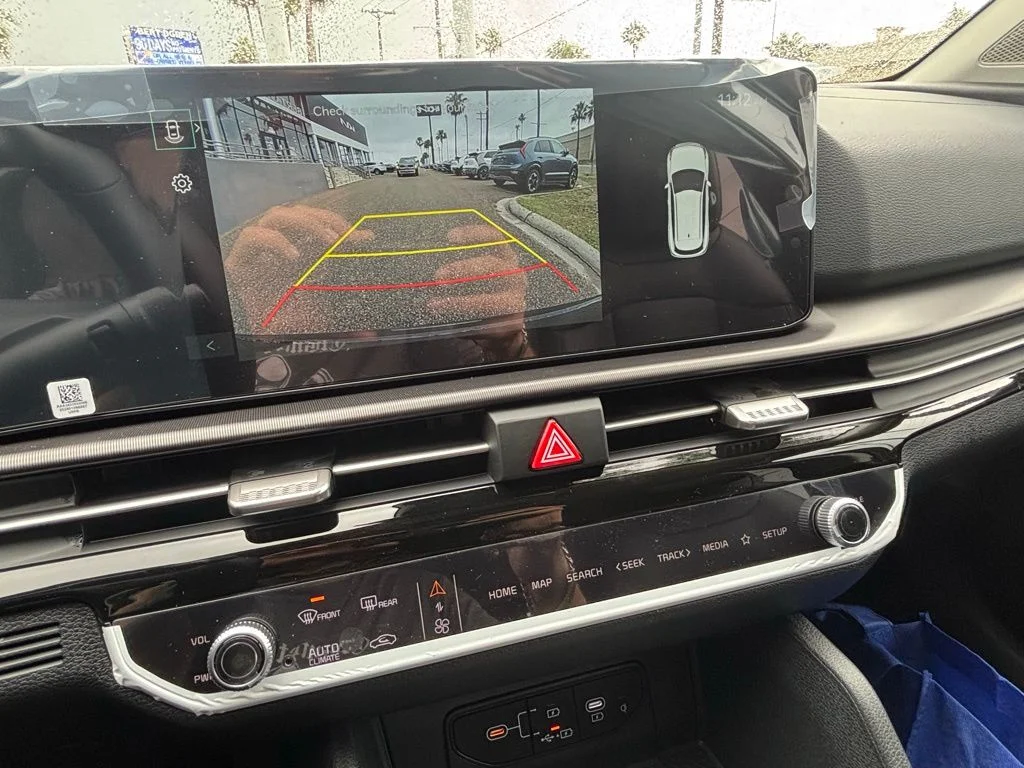 2026 Kia Sportage SX - Photo 10
