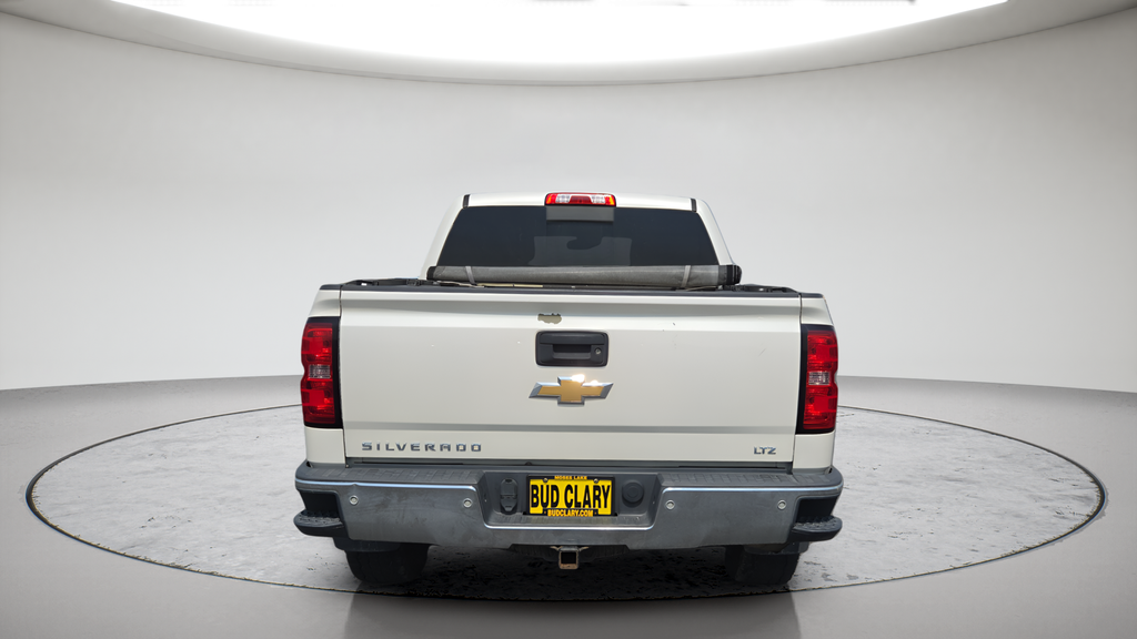 Used 2014 White Chevrolet LTZ image 9