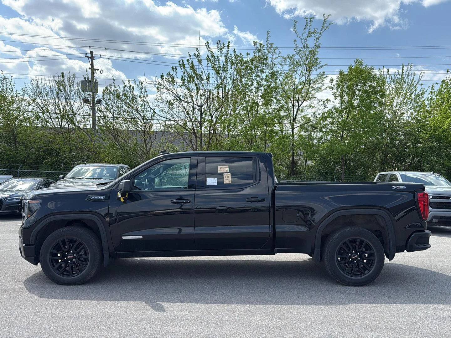 Used 2023 Onyx Black GMC Elevation image 6