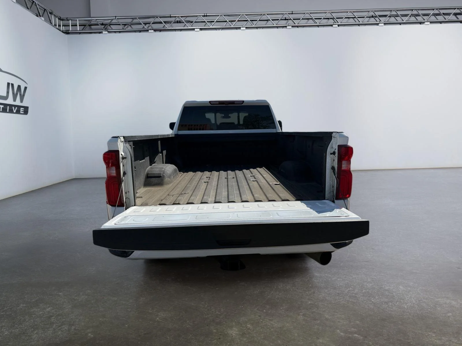 Used 2022 Summit White Chevrolet High Country image 23