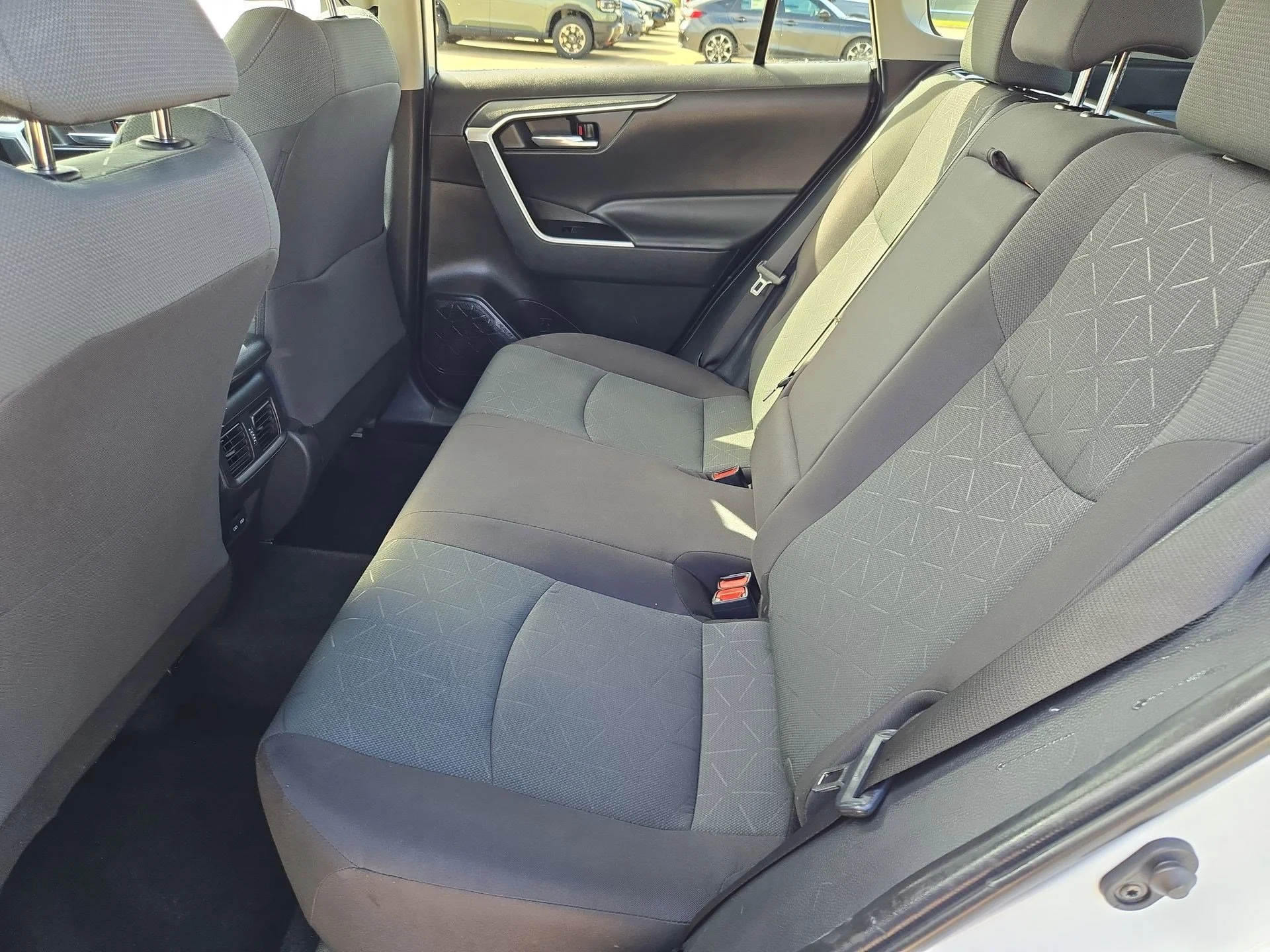 Used 2024 Wind Chill Pearl Toyota XLE image 26