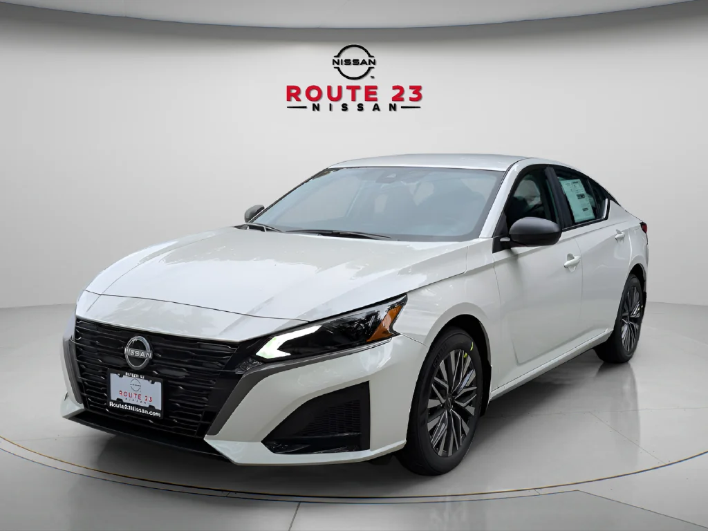 New 2026 White Nissan 2.5 SV image 1