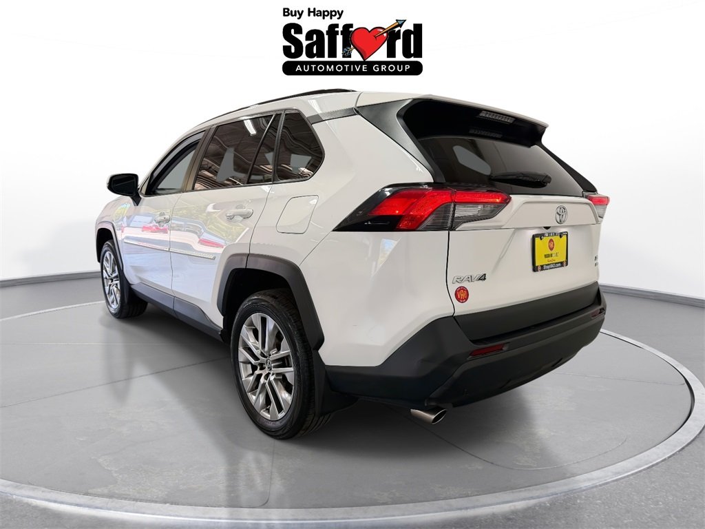 2020 Toyota RAV4 XLE Premium photo 2