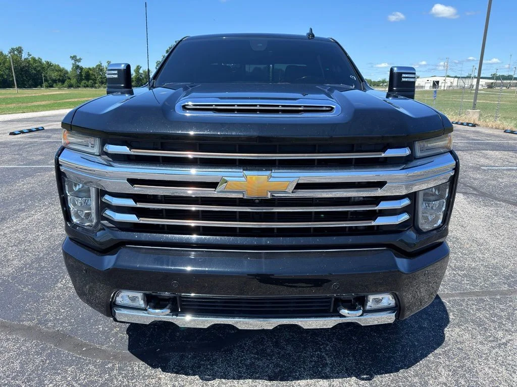 Used 2022 Black Chevrolet High Country image 22