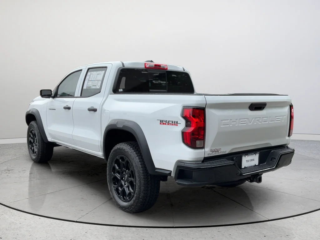 2026 Chevrolet Colorado Trail Boss - Photo 7