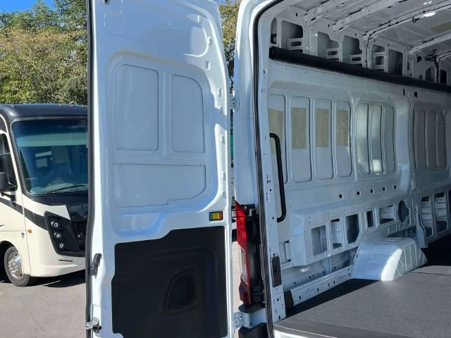 New 2027 Oxford White Ford Cargo Van image 15