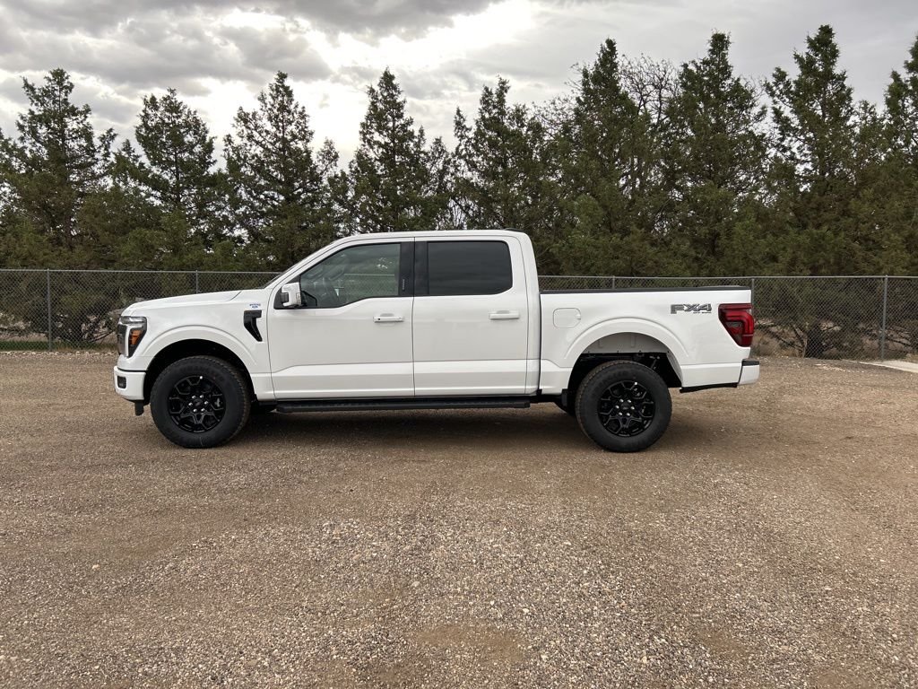 New 2026 Oxford White Ford Lariat image 3