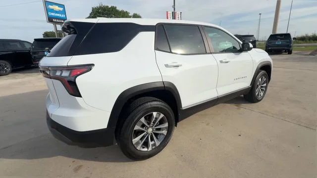 2026 Chevrolet Equinox LT - Photo 8