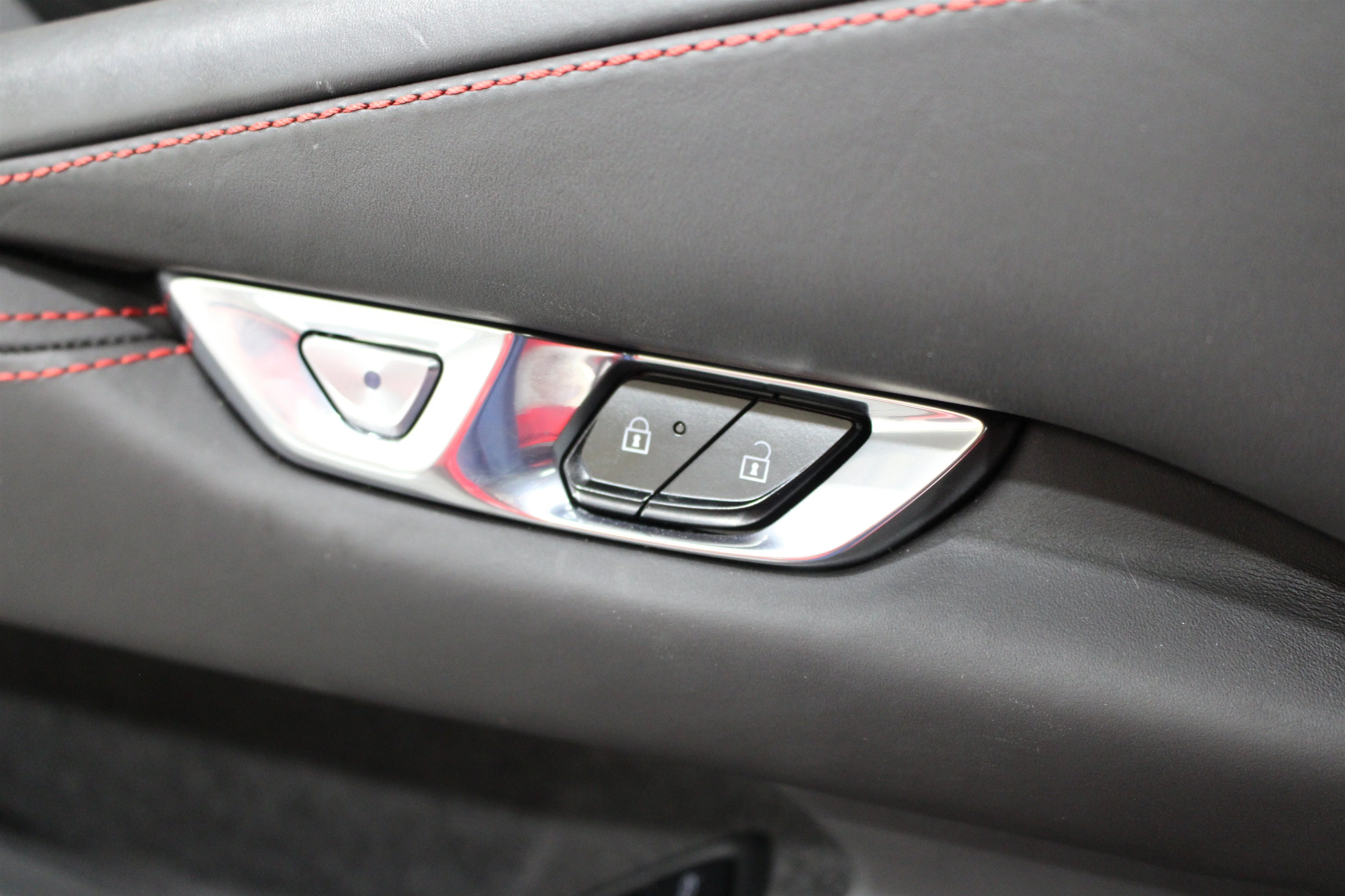 2021 Chevrolet Corvette 3LT - Photo 8