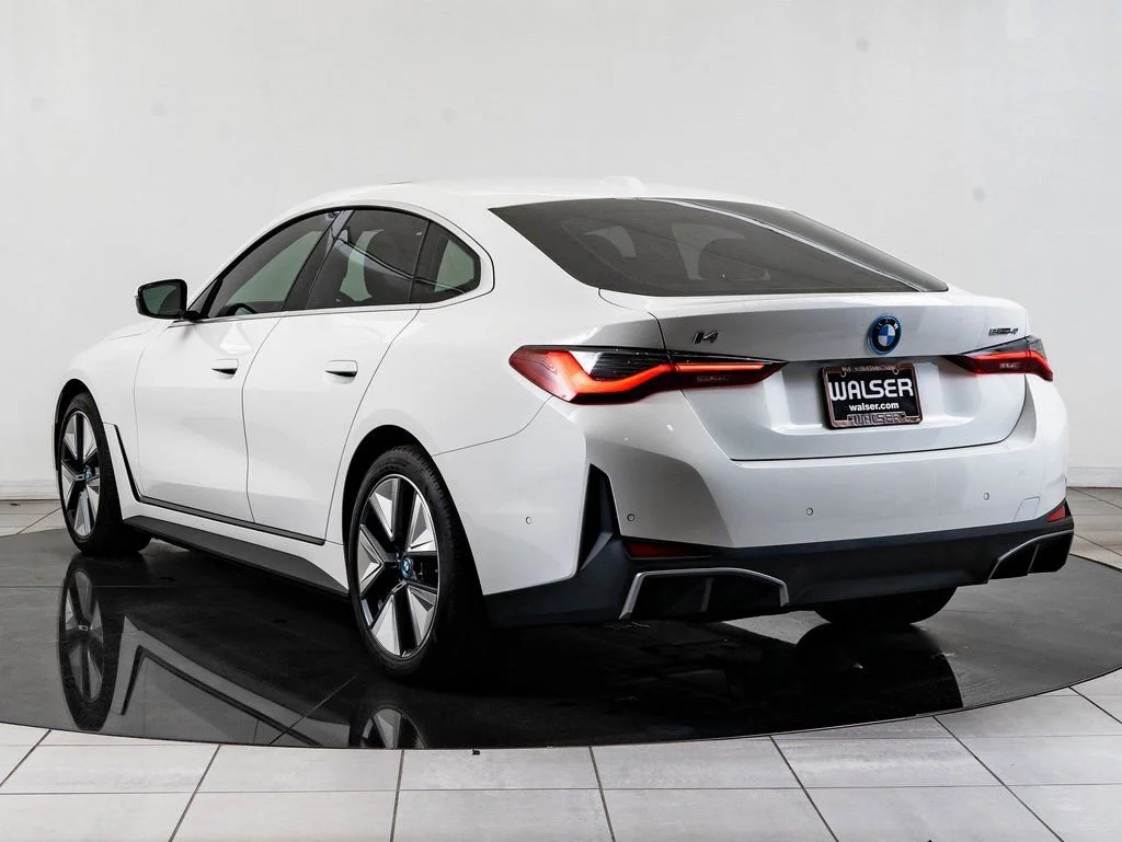 Used 2023 Alpine White BMW eDrive40 image 6