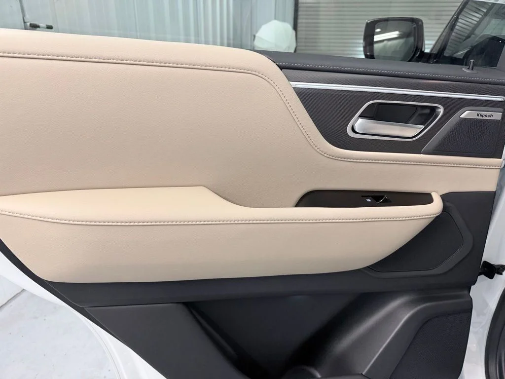 Certified Used 2026 White INFINITI PURE image 32