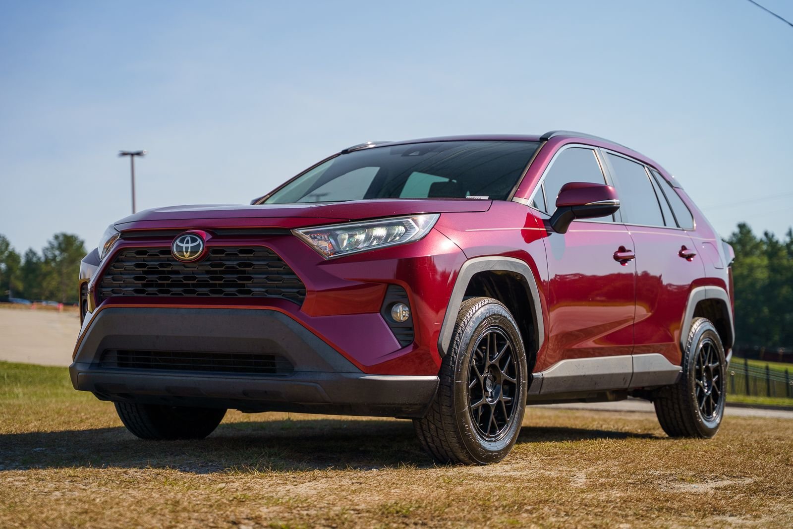 Used 2019 Red Toyota XLE image 2