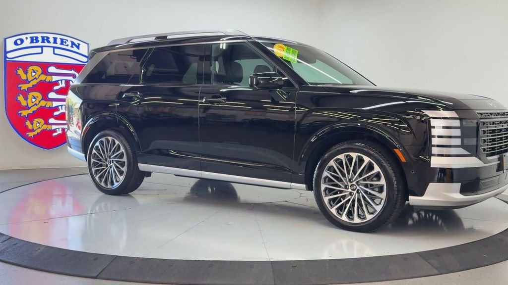 Used 2026 Abyss Black Hyundai Calligraphy image 3