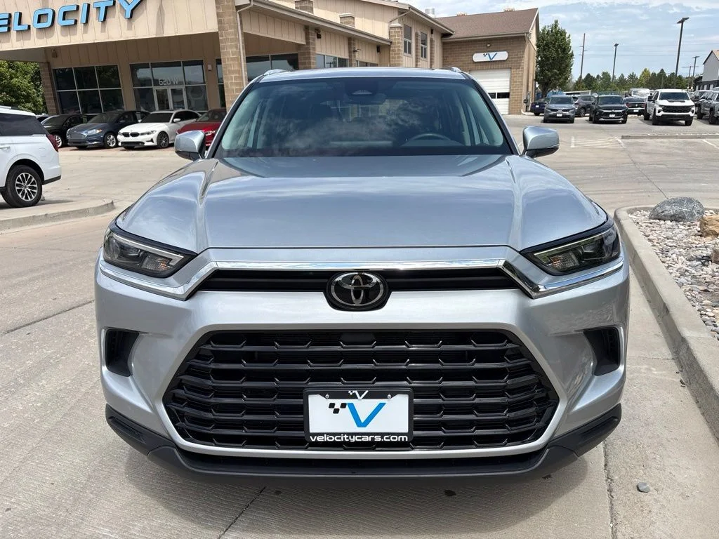 Used 2025 Silver Toyota XLE image 2