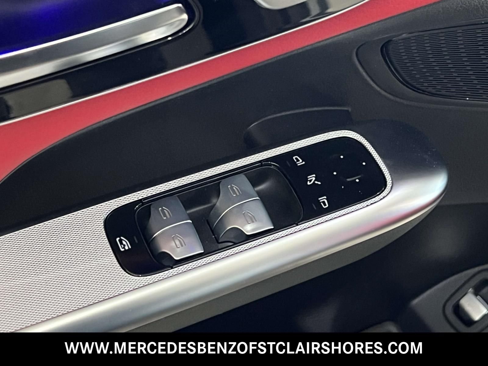 New 2026 MANUFAKTUR Cirrus Silver Magno Mercedes-Benz AMG® GLC 43 4MATIC® SUV image 18