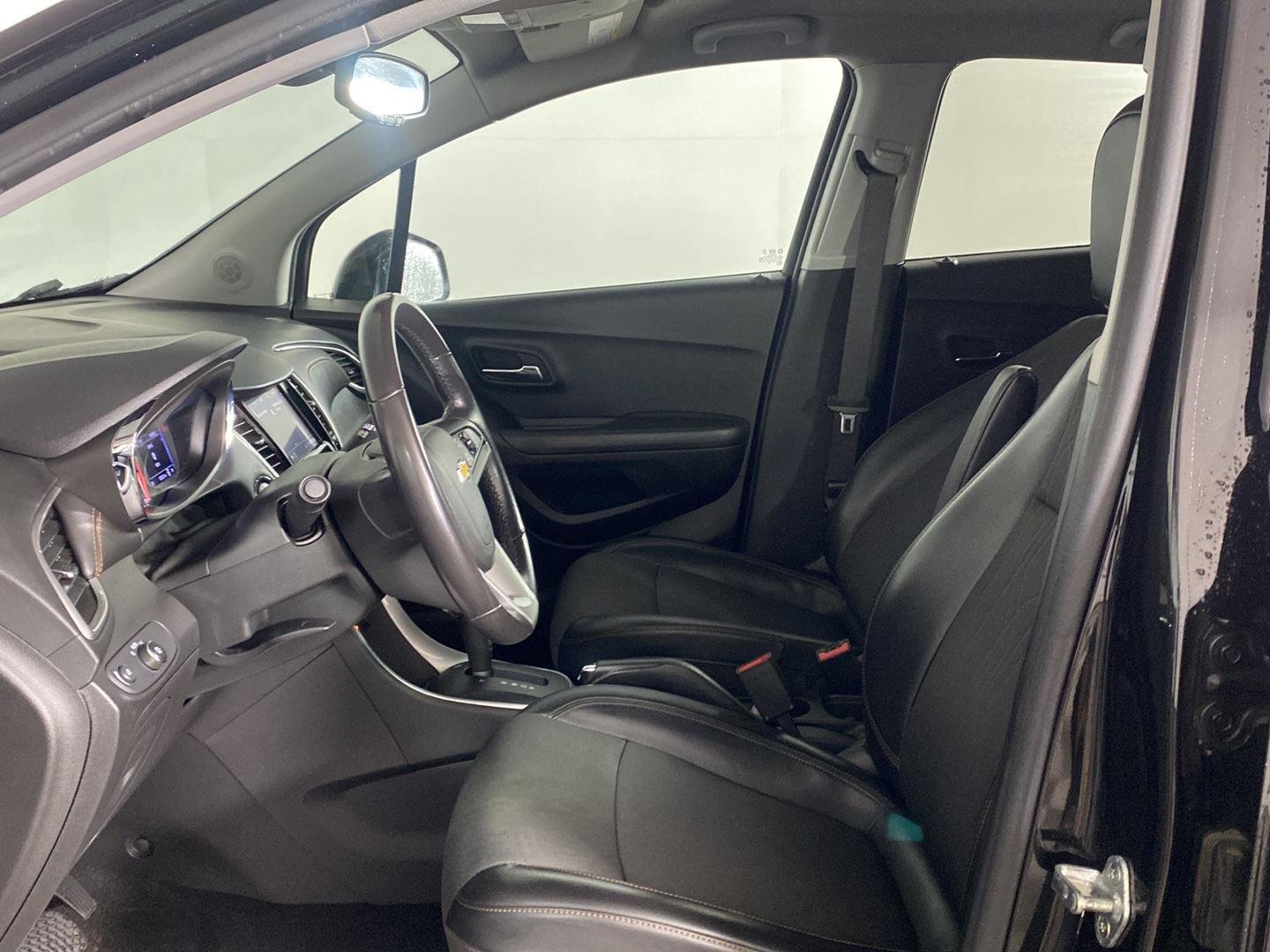 Used 2020 Mosaic Black Metallic Chevrolet LT image 14