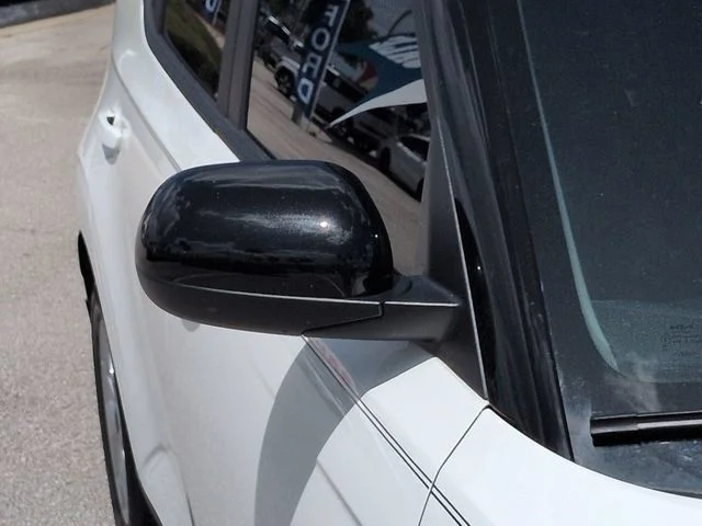 Used 2025 White Kia S image 12