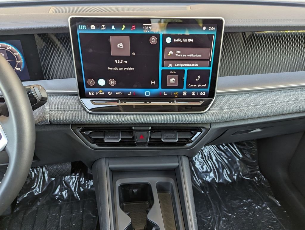 2025 Volkswagen Tiguan SE - Photo 11