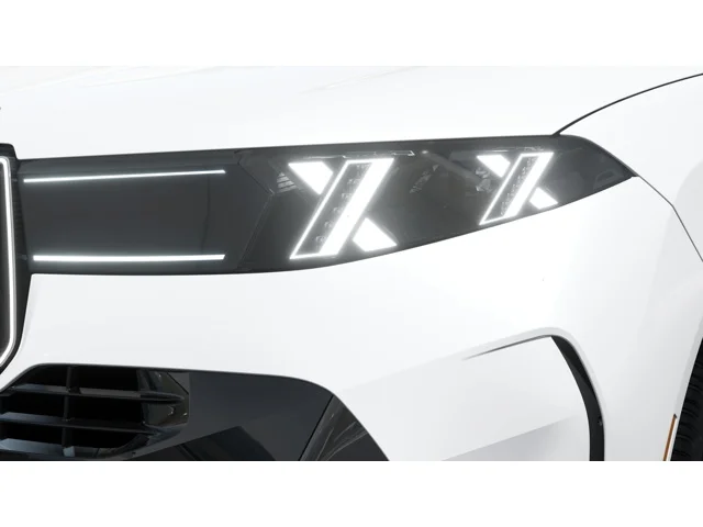New 2027 Mineral White Metallic BMW  image 6
