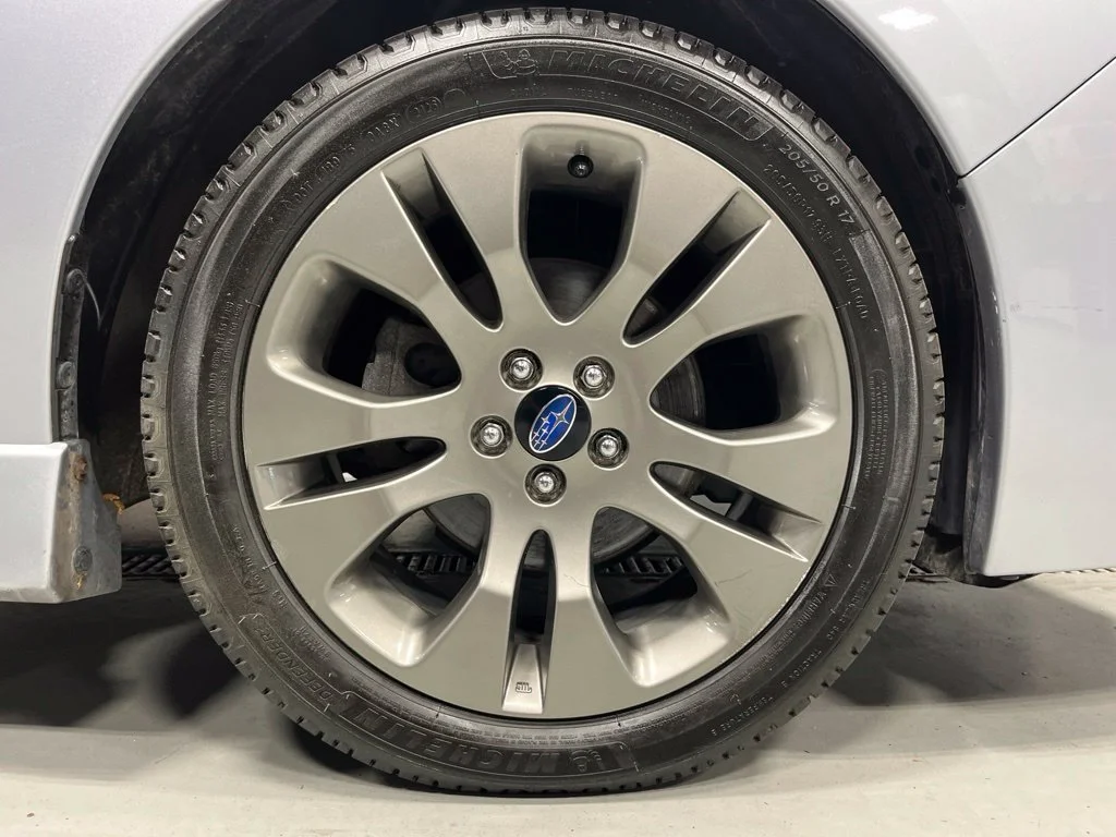 Used 2016 Ice Silver Metallic Subaru 2.0i Sport Premium image 34