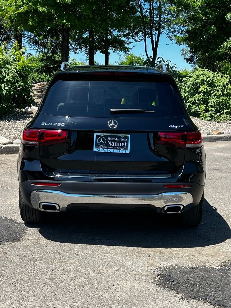 Certified Used 2022 Black Mercedes-Benz GLB 250 image 6