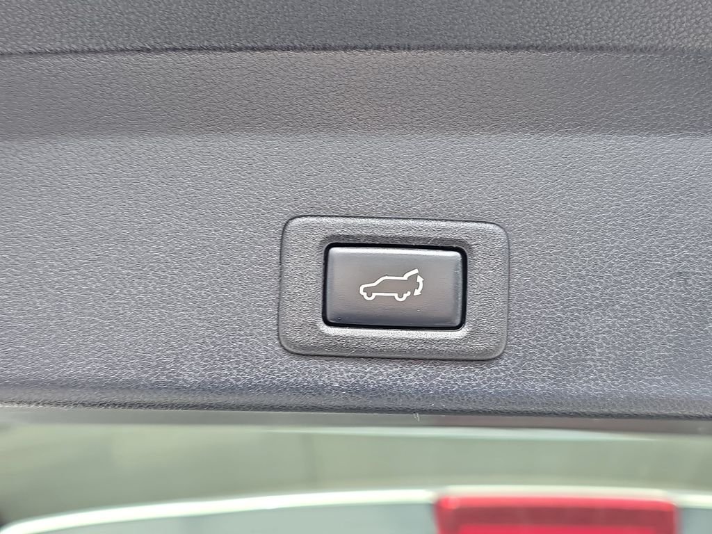 Used 2019 Gray Subaru Limited image 17