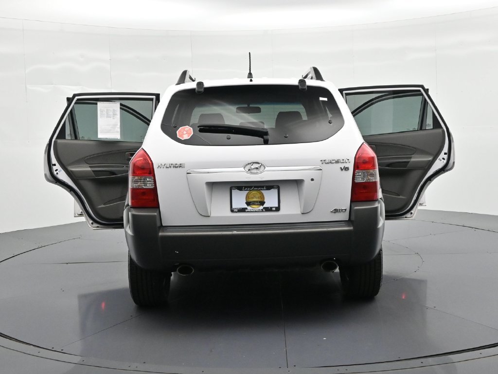 Used 2006 White Hyundai Limited image 25
