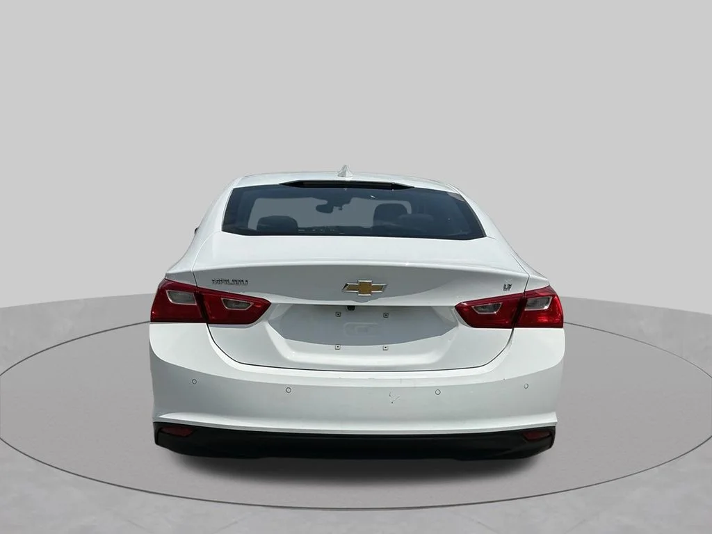 Used 2024 White Chevrolet LT image 9