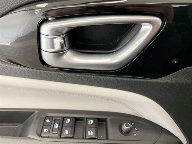 Certified Used 2022 Black Jeep Limited 4x4 image 22