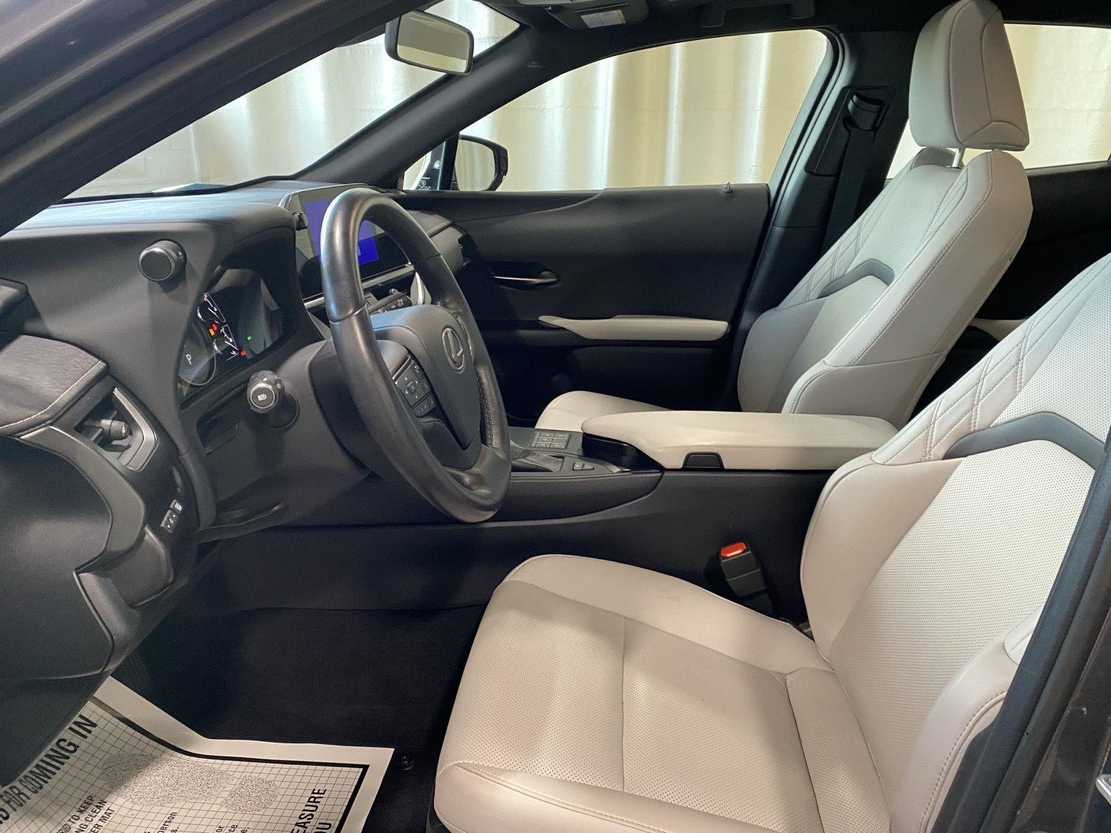 Used 2024 Cloudburst Gray with Obsidian Roof Lexus UX 250h F SPORT Design image 5
