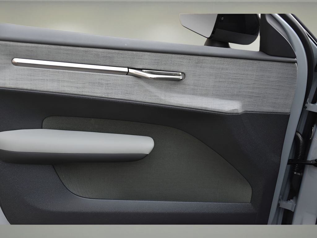 2026 Volvo EX30 Ultra - Photo 24