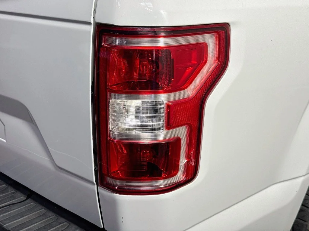 Used 2019 White Ford XL image 27
