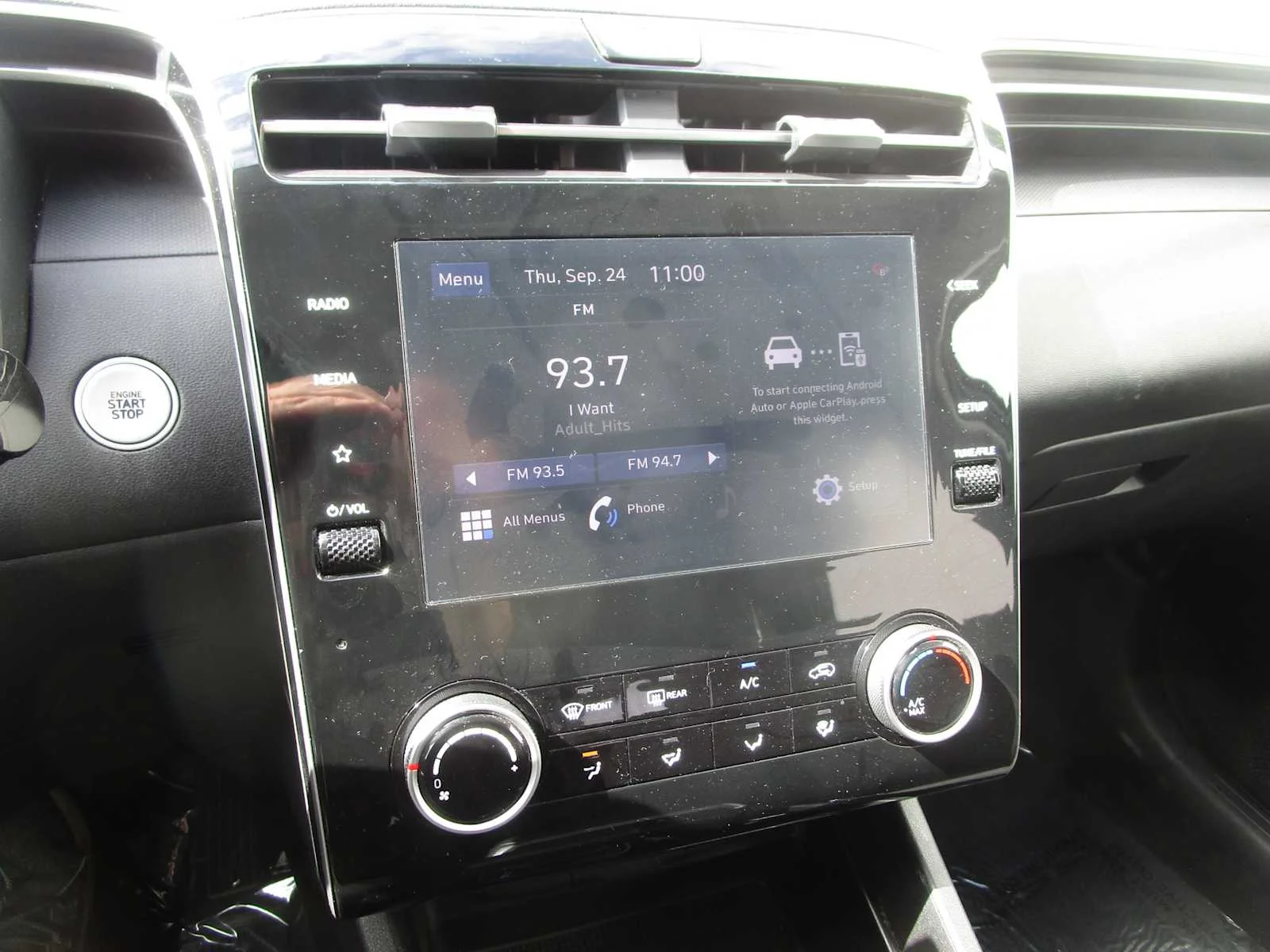 Used 2022 Shimmering Silver Hyundai SEL image 17