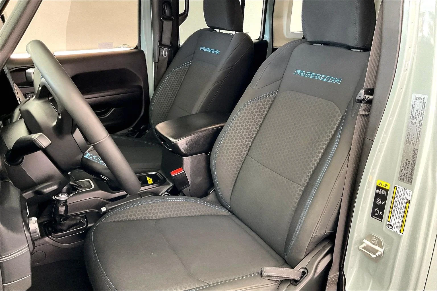 Used 2024 Earl Clearcoat Jeep Rubicon 4xe image 17