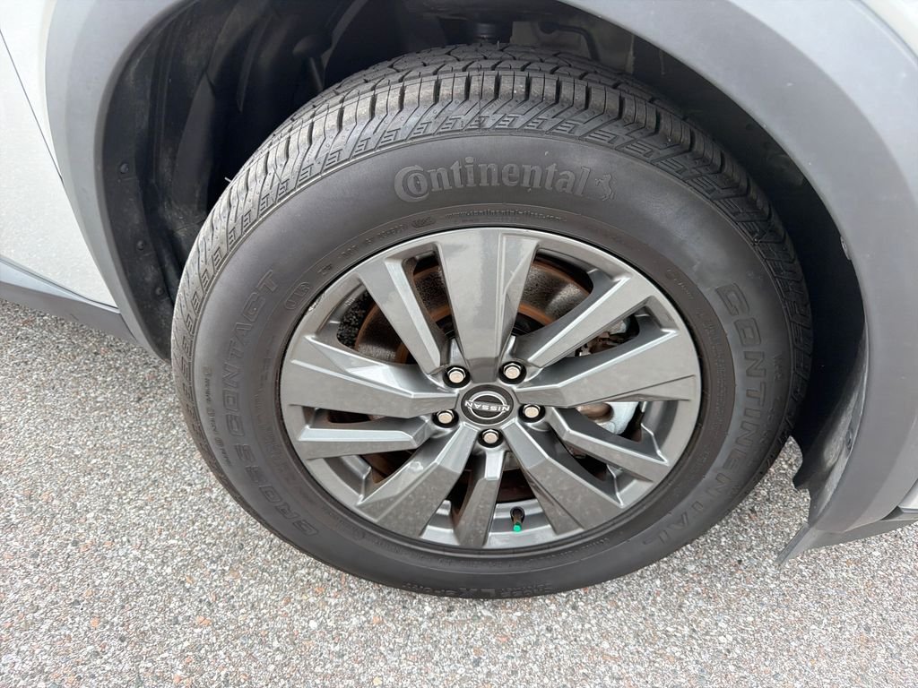 Used 2024 Silver Nissan SV image 48