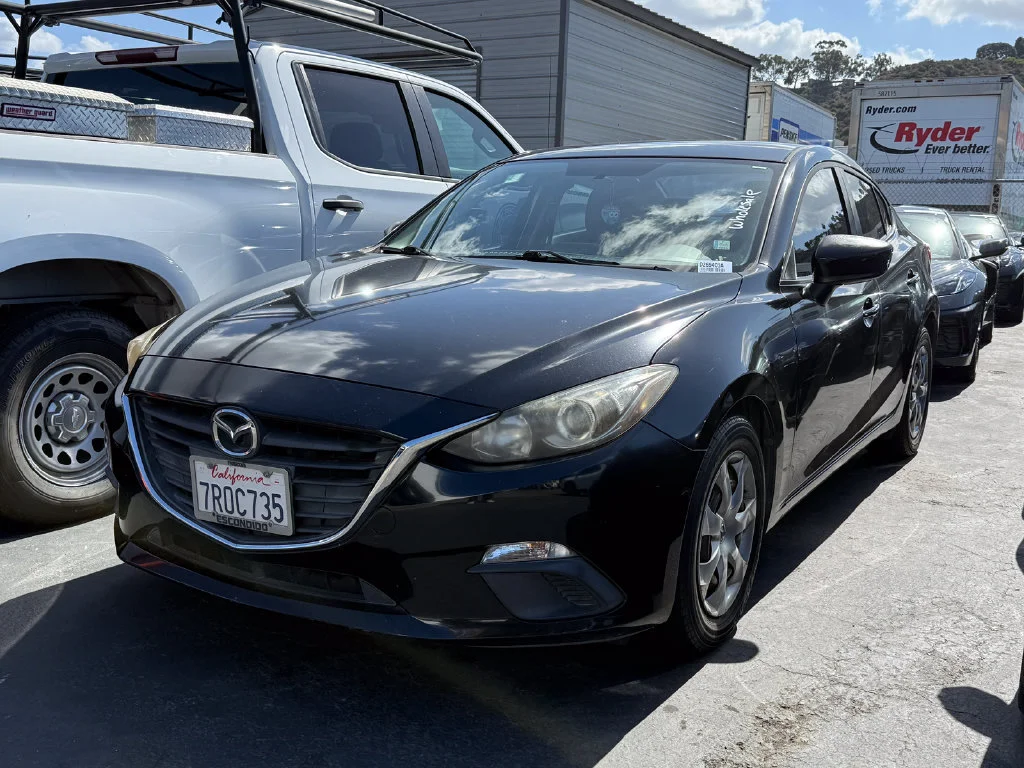 Used 2016  Mazda i Sport image 22