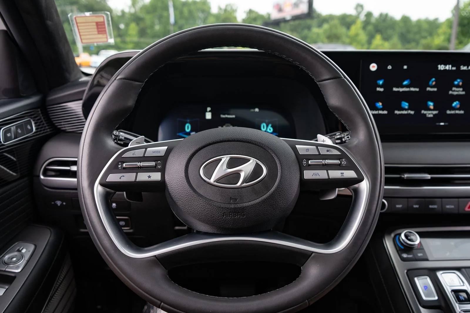 Used 2025 White Hyundai Calligraphy Night Edition image 31