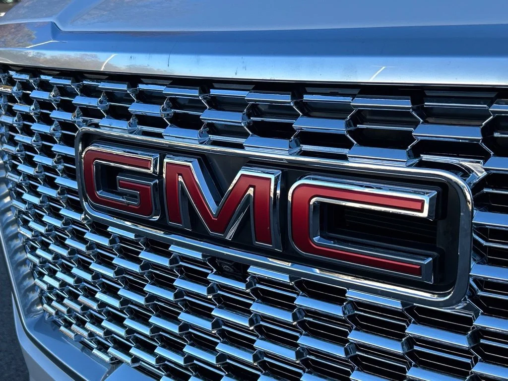Used 2024 White GMC Denali image 53