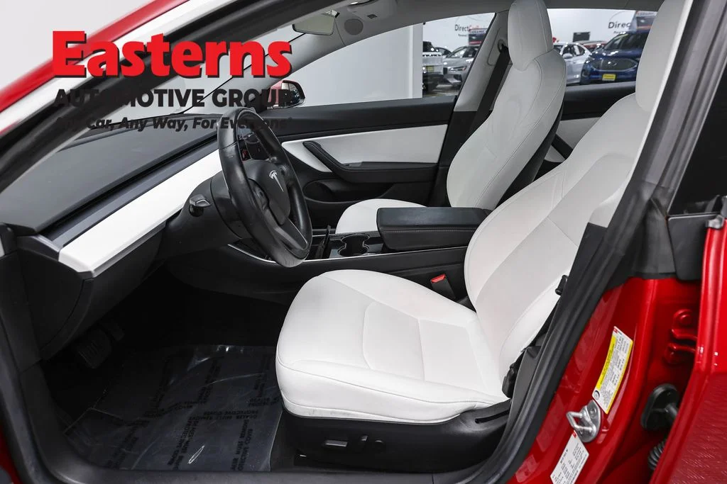 Used 2018 Red Tesla Long Range image 16