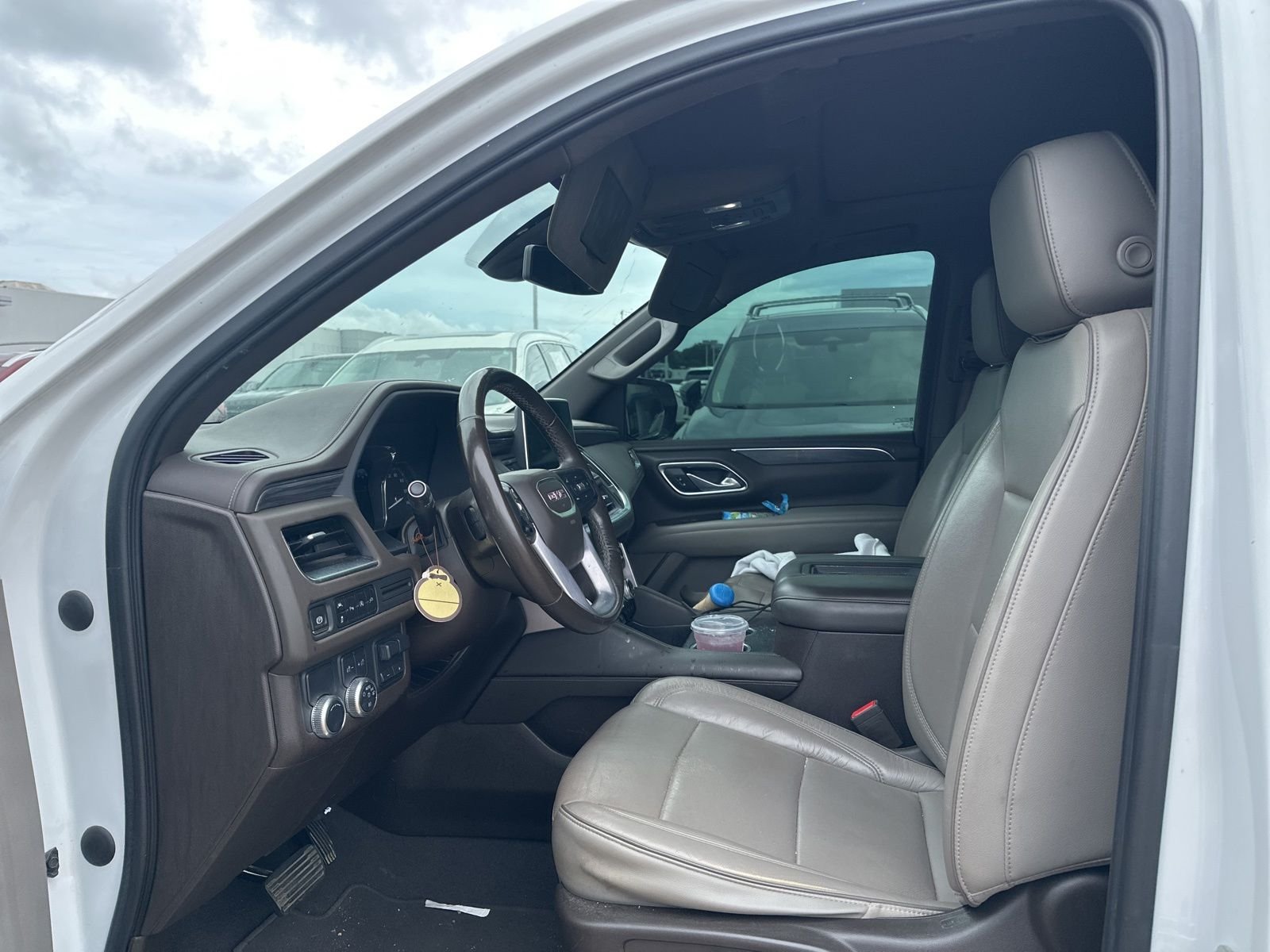 Used 2021 White GMC SLT image 10