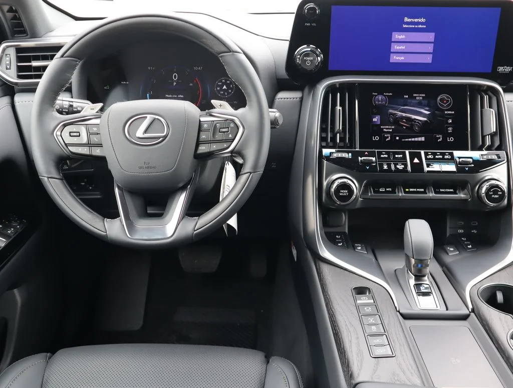 Used 2026  Lexus 700h Overtrail image 46
