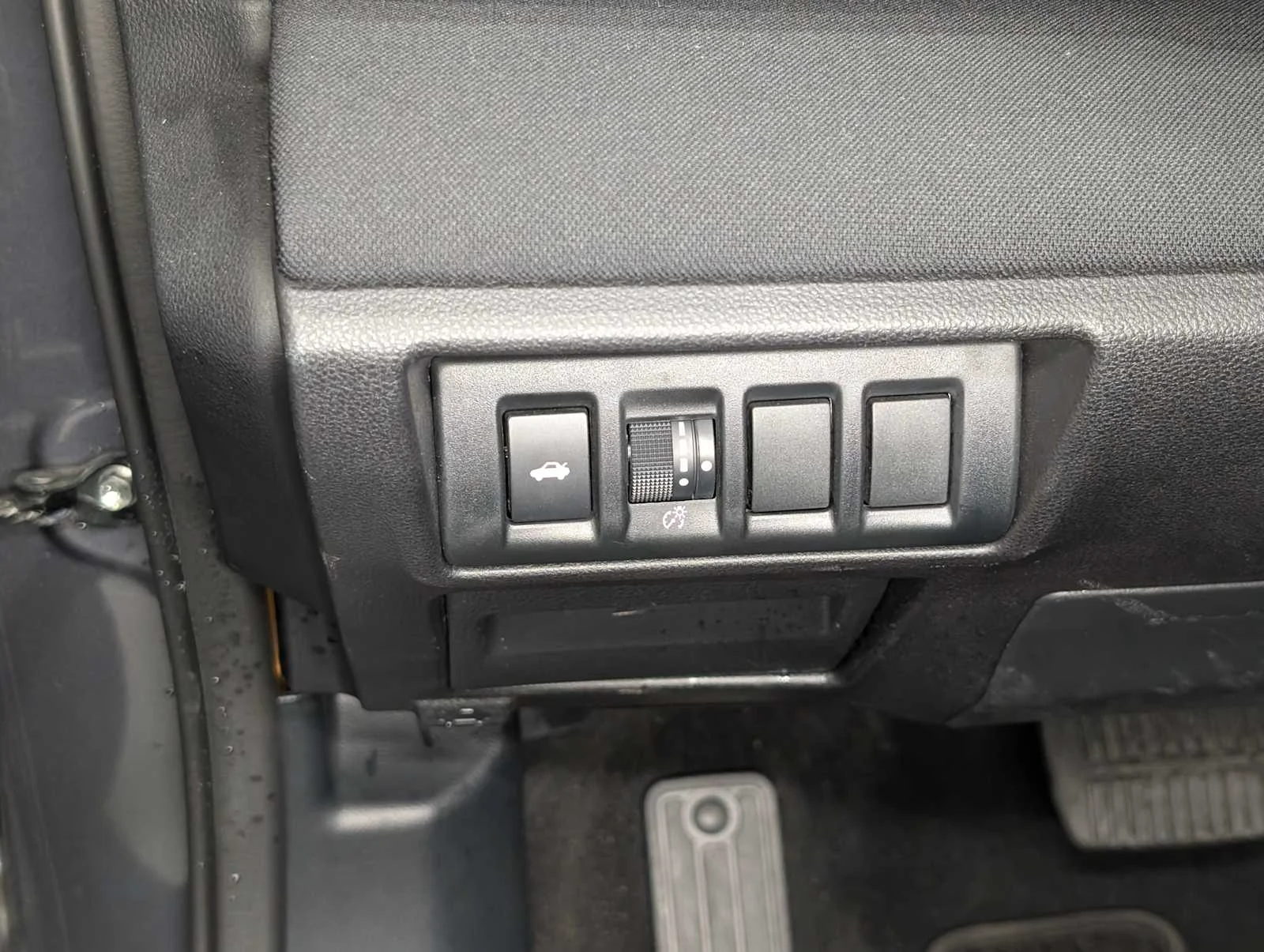 Used 2024 Magnetite Gray Metallic Subaru Premium image 37