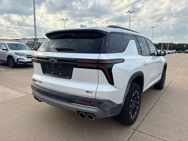 2025 Chevrolet Traverse Z71 - Photo 3