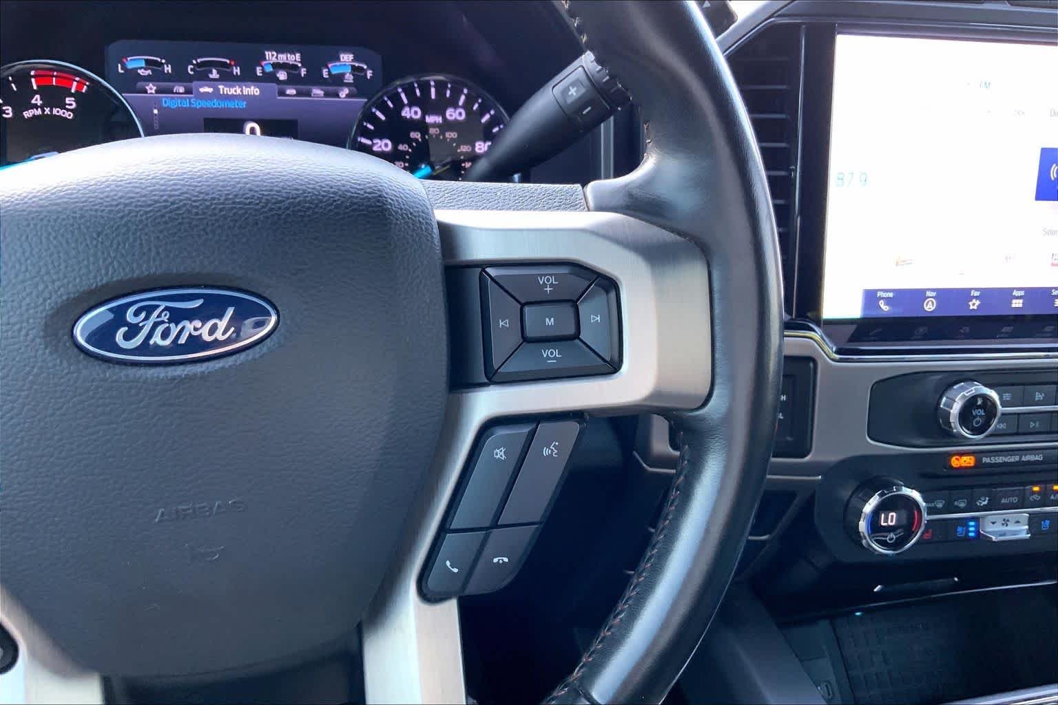 Used 2022 Star White Metallic Tri-Coat Ford Platinum image 22